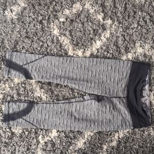 Lululemon Athletica Gray and Black Patterned Leggings